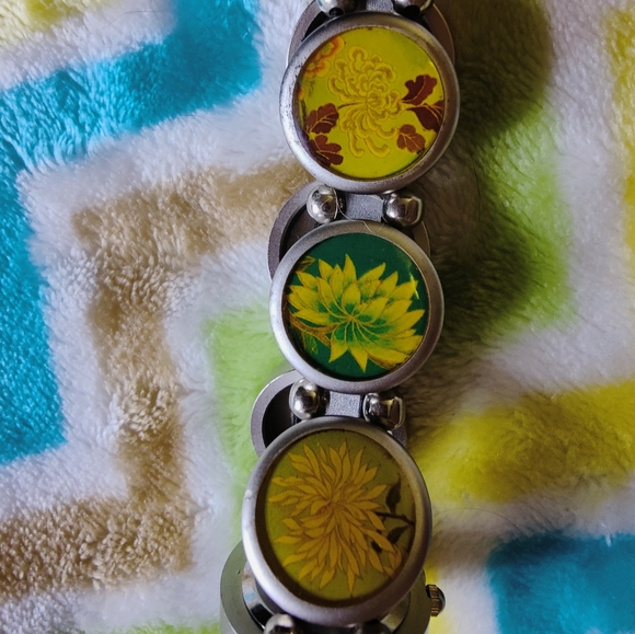 Kessaris woman's stretch watch - Picture 4 of 6